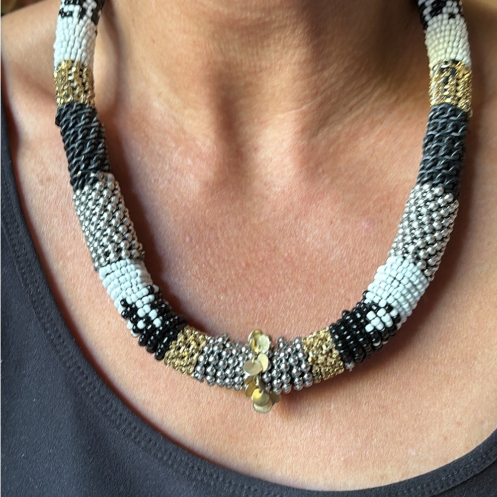 Elegant Beaded Necklace in Black, Silver, and Gold